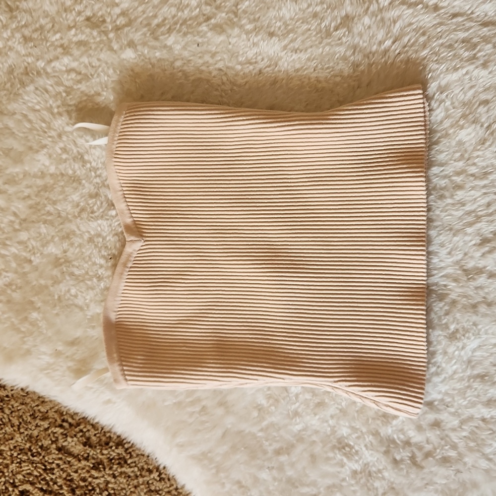 Aritzia Babaton White Sculpt Knit Tube Top Size XS